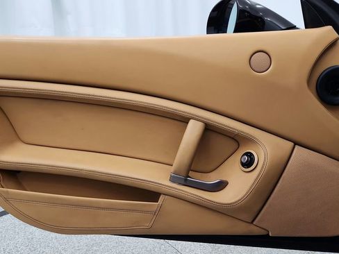 Used 2012 Ferrari California image 19