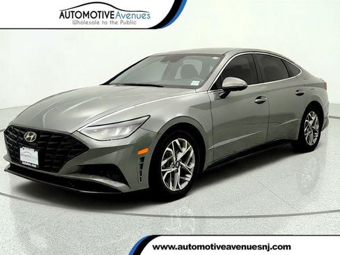 Used 2022 Hyundai Sonata SEL FWD image 1