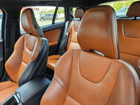 Used 2015 Volvo V60 T5 Premier FWD image 16