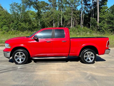 Used 2017 RAM 1500 Laramie AWD/4WD image 5