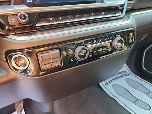 Used 2025 Chevrolet Silverado 3500 LT w/ Safety Package AWD/4WD image 24