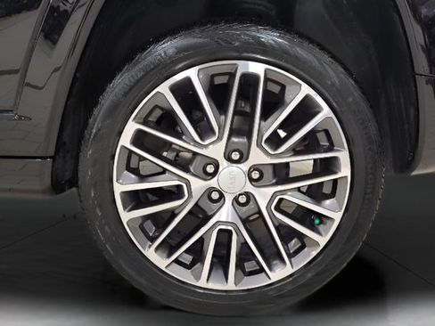 Used 2024 Jeep Compass Limited w/ Elite Group AWD/4WD image 25