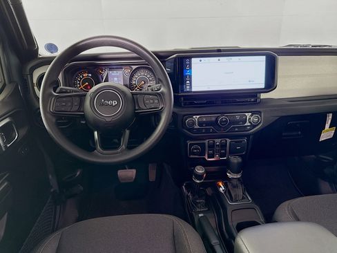 Used 2025 Jeep Wrangler Sport image 24