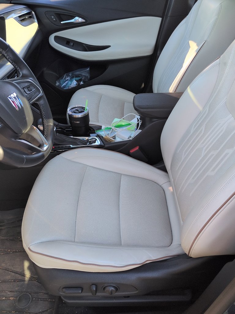 Used 2024 Buick Encore GX Avenir w/ Avenir Technology Package AWD/4WD image 10