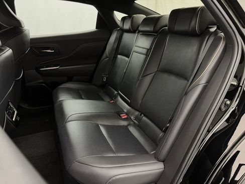 Used 2025 Toyota Crown AWD/4WD image 34