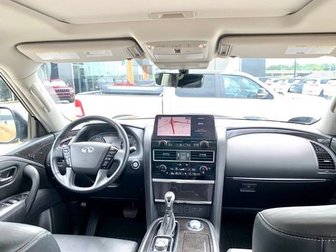 Used 2024 INFINITI QX80 Luxe AWD/4WD image 32