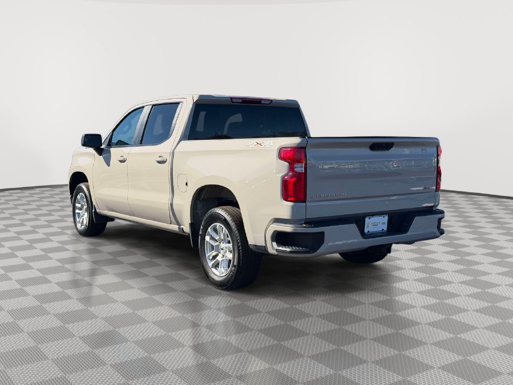 Used 2026 Chevrolet Silverado 1500 RST AWD/4WD image 4