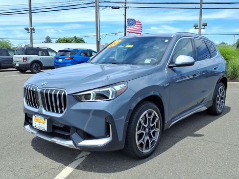 Used 2023 BMW X1 xDrive28i w/ Convenience Package AWD/4WD image 3