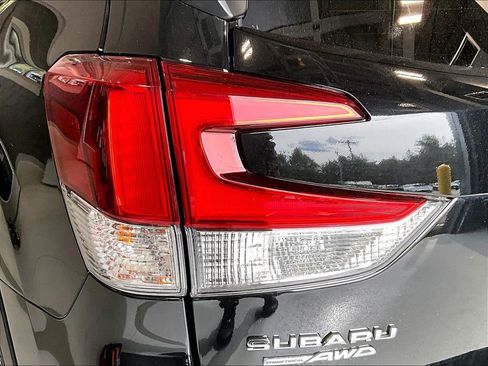 Used 2022 Subaru Forester Limited image 26