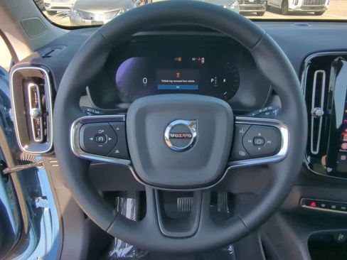 Certified 2023 Volvo XC40 B5 Plus w/ Driver Assist Package AWD/4WD image 21
