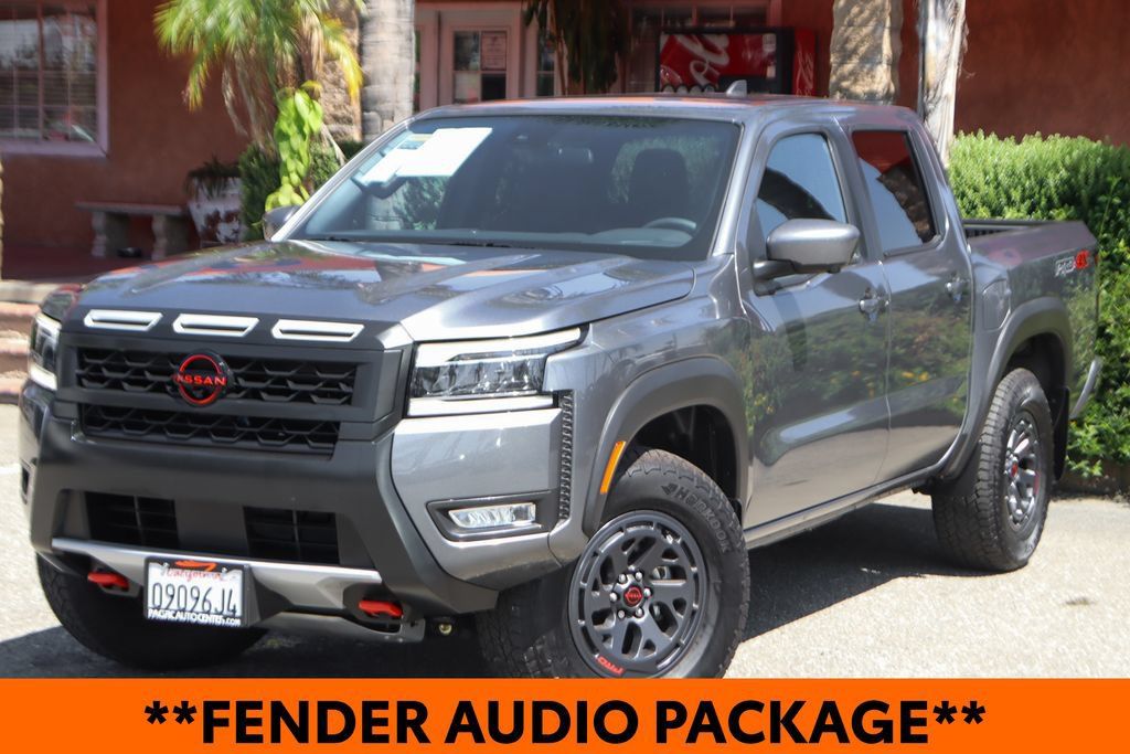 Used 2025 Nissan Frontier PRO-4X w/ Pro Convenience Package AWD/4WD image 4