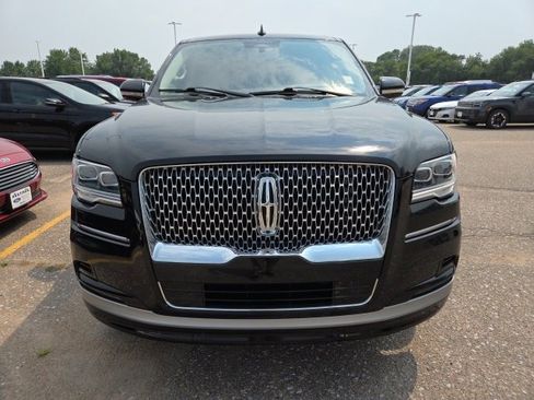 Used 2022 Lincoln Navigator L Reserve image 12