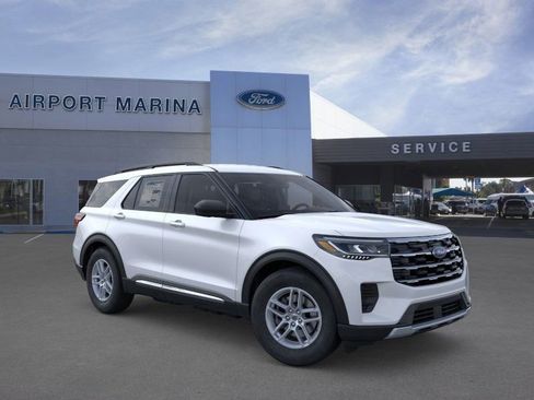 New 2025 Ford Explorer Active image 8