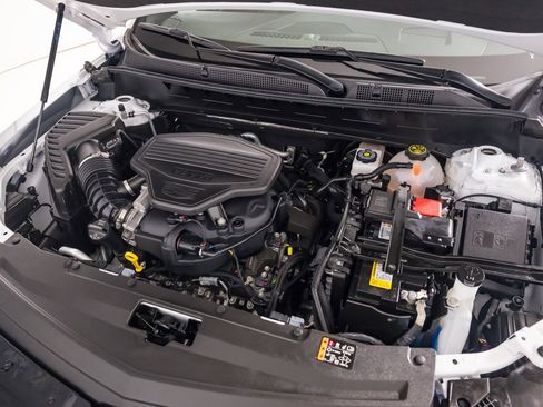 Used 2024 Cadillac XT6 Sport w/ Technology Package image 37