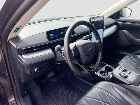 Used 2022 Ford Mustang Mach-E Select RWD image 9