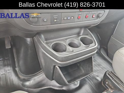 Used 2014 Chevrolet Express 2500 RWD image 19