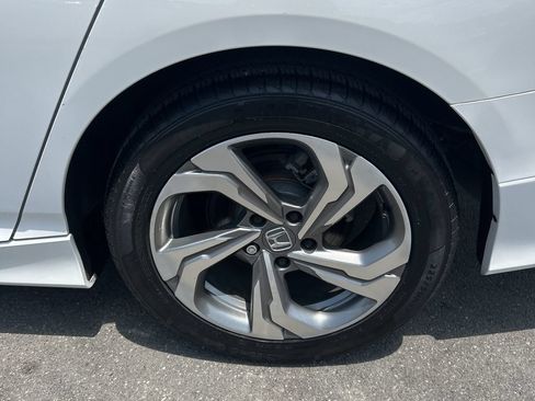 Used 2021 Honda Accord Sport image 10