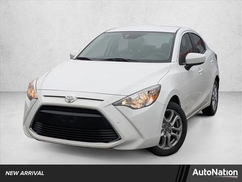 Certified 2018 Toyota Yaris iA image 1