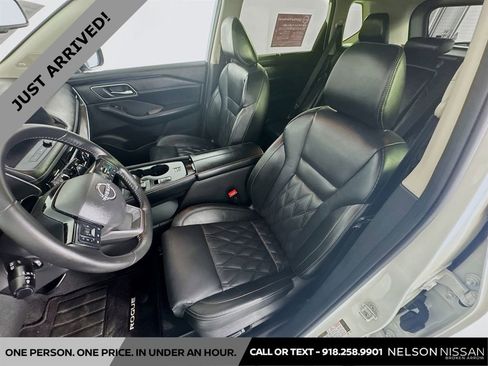 Certified 2025 Nissan Rogue Platinum w/ Tech Package image 22