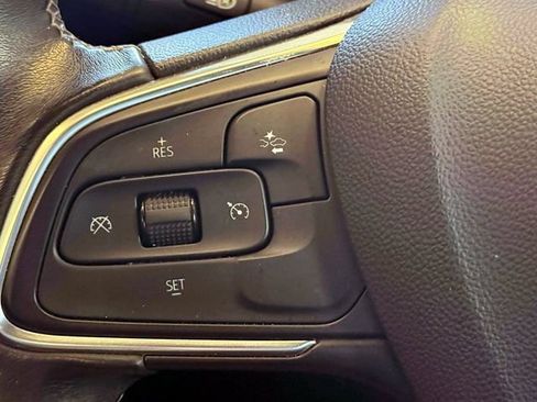 Used 2020 Buick Encore GX Preferred w/ Cold Weather Comfort Package AWD/4WD image 18
