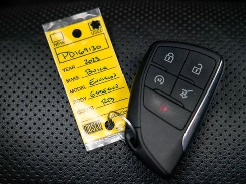 Used 2023 Buick Envision Essence image 34