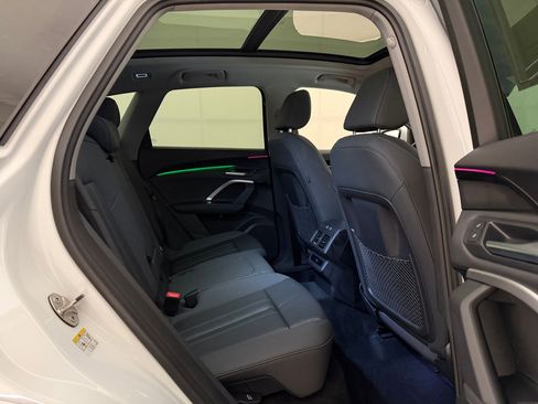 Certified 2025 Audi Q5 Premium w/ Convenience Package AWD/4WD image 29