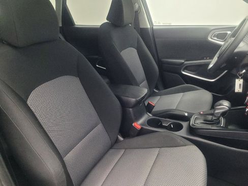 Used 2022 Kia Soul LX FWD image 21