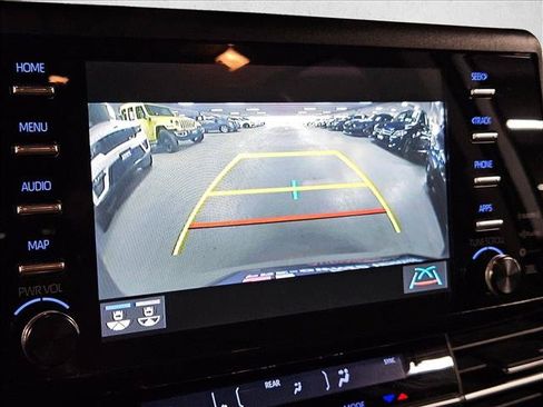 Used 2022 Toyota Sienna Limited FWD image 14