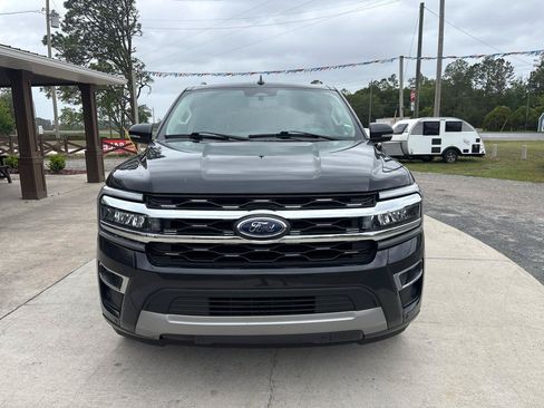 Used 2024 Ford Expedition Max Limited RWD image 2