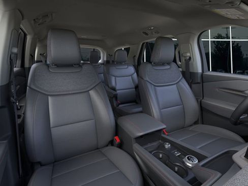 New 2026 Ford Explorer Active w/ Active Comfort Package image 10