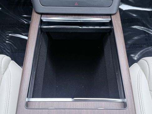 Used 2023 Tesla Model X AWD/4WD image 77