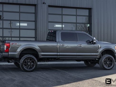 Used 2017 Ford F350 Platinum w/ Platinum Ultimate Package image 10