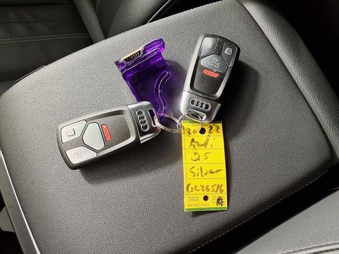 Used 2022 Audi Q5 2.0T Premium Plus image 24