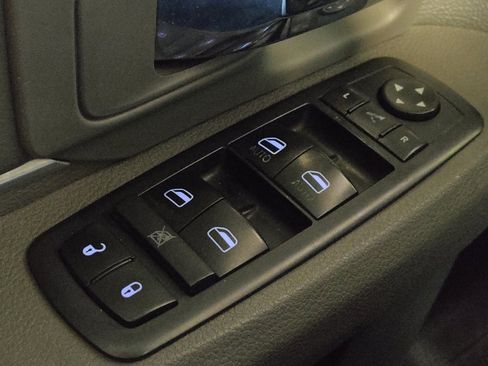 Used 2017 RAM 1500 Lone Star RWD image 27