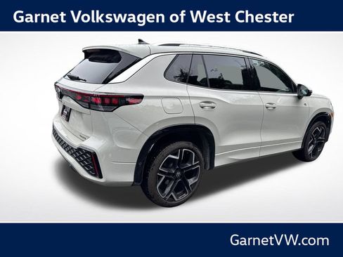 Used 2025 Volkswagen Tiguan SEL R-Line AWD/4WD image 5