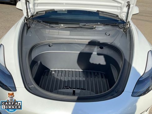 Used 2023 Tesla Model 3 Performance image 11