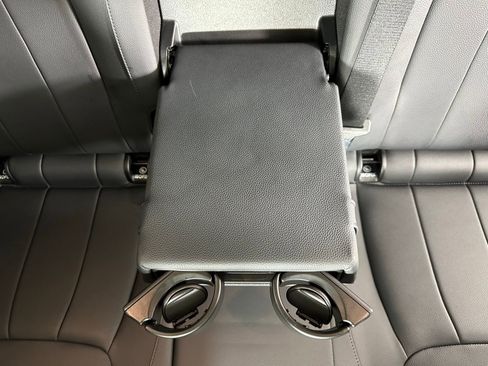 Used 2023 Mercedes-Benz EQB 300 300 w/ Exclusive Package image 33