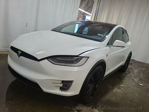 Used 2019 Tesla Model X Long Range image 2