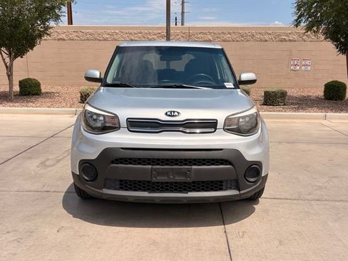 Used 2018 Kia Soul FWD image 3