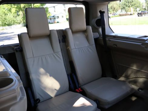Used 2016 Land Rover LR4 HSE LUX AWD/4WD image 23