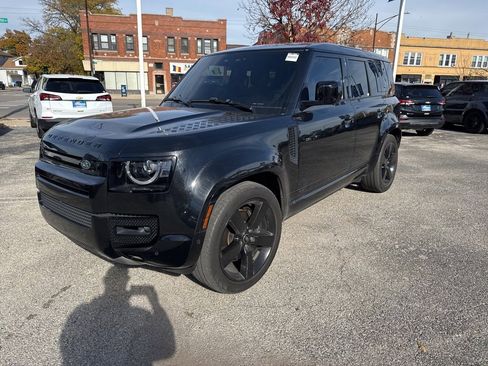Used 2023 Land Rover Defender 110 V8 image 2