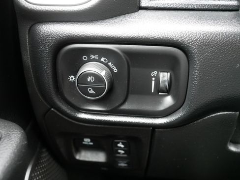 Used 2020 RAM 1500 Big Horn image 26