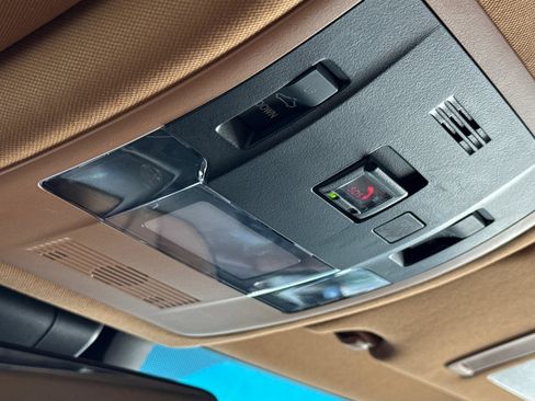 Certified 2025 Lexus ES 300h w/ Premium Package FWD image 22