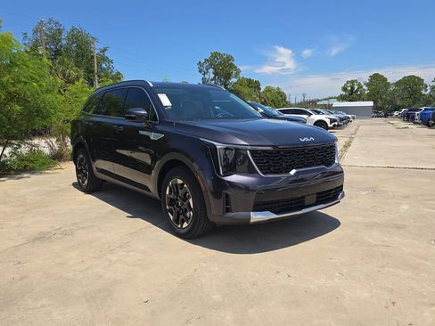 New 2026 Kia Sorento S FWD image 2