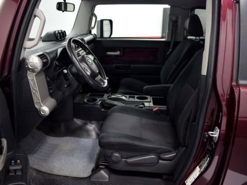 Used 2007 Toyota FJ Cruiser 2WD image 14