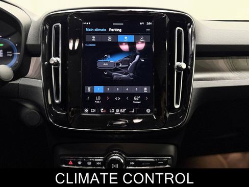 Used 2023 Volvo C40 P8 Recharge Ultimate image 24