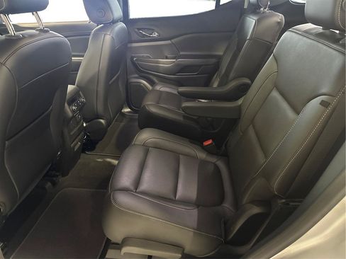 Used 2019 GMC Acadia SLT AWD/4WD image 10