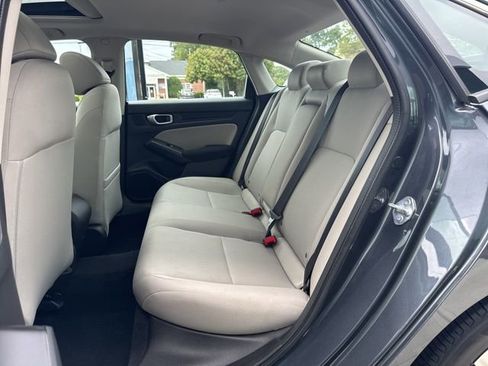 Used 2022 Honda Civic EX image 11