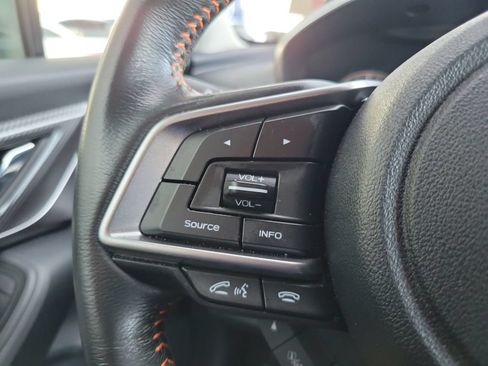 Used 2022 Subaru Crosstrek 2.5i Limited w/ Moonroof Package 2 AWD/4WD image 18