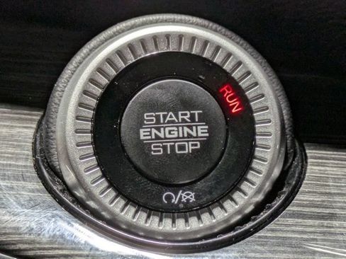 Used 2022 Jeep Wagoneer Series II AWD/4WD image 28